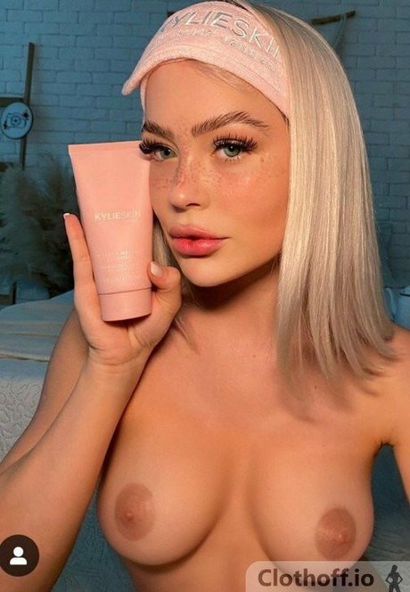 Dapariz hot actress picture