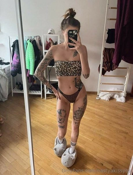 Kisatanya pretty pornstar picture