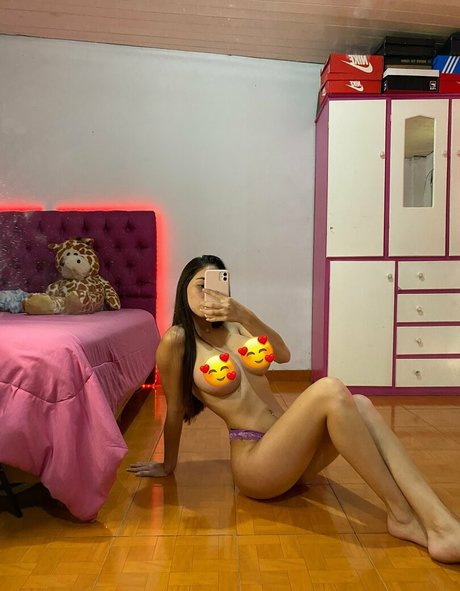 wide onlyfans free photo