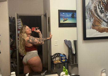 lizanne1995 pornstar beautiful pictures