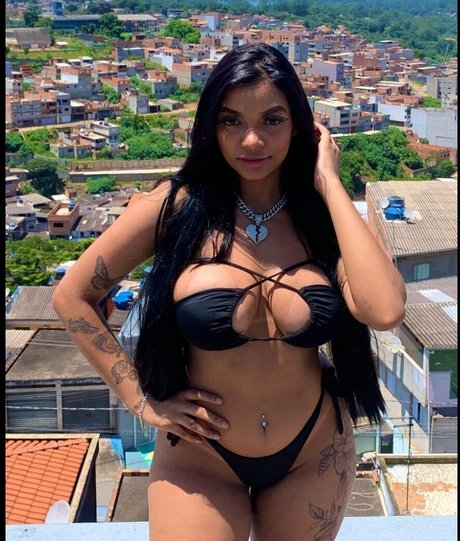 Awyneoficial erotic pornstar image