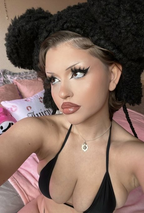 Ego Divinus pornographic model pictures