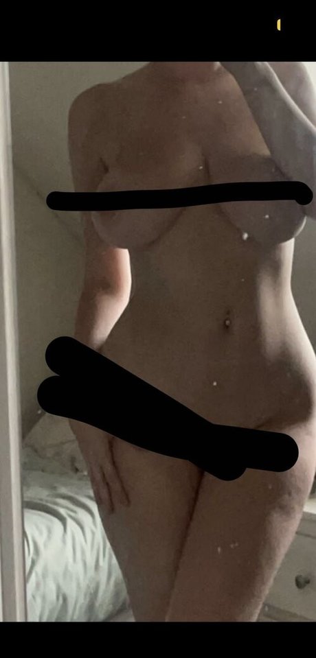 girl on girl onlyfans nudes pic