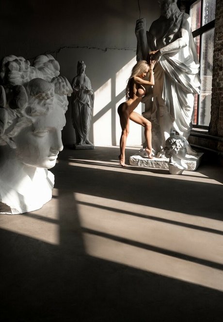 Kristina Grizzly star top img