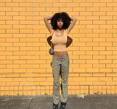 Kira Imani pornstar exclusive img