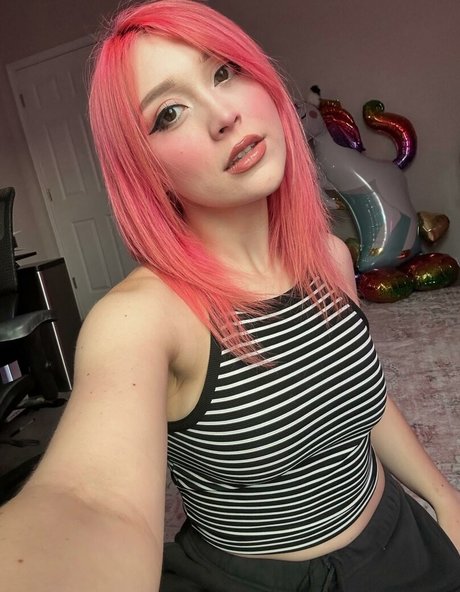 Itsqueenmanda pornographic model archive