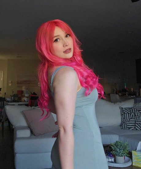 Itsqueenmanda star porn picture