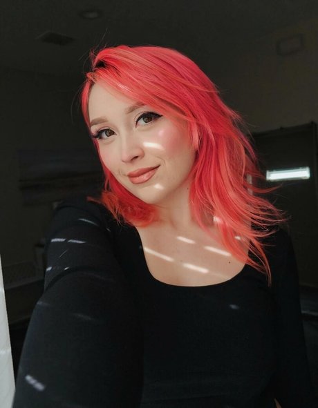 Itsqueenmanda star porn picture