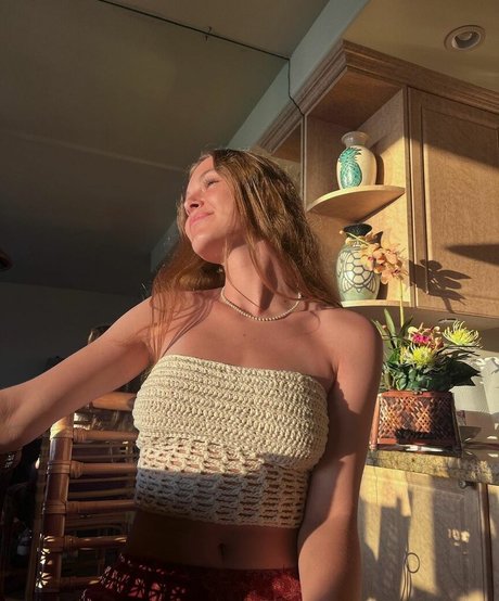 Anika Grace model high quality photos