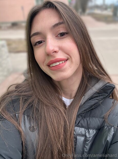 young onlyfans nudes image