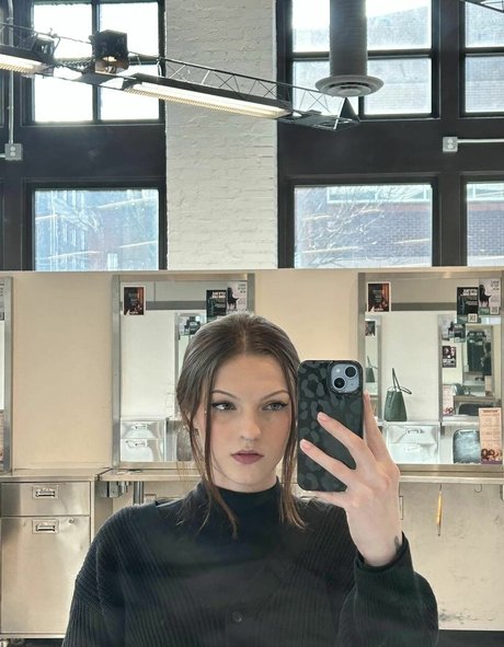 Rhiannon Jena nude pornstar gallery