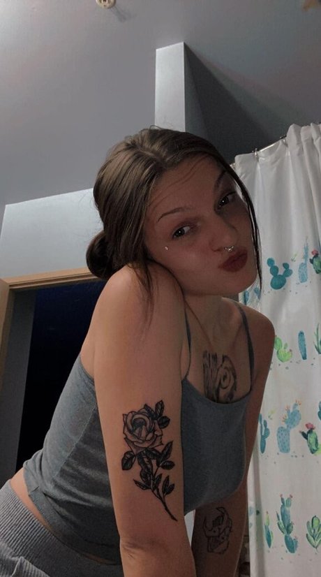 Rhiannon Jena star beautiful galleries