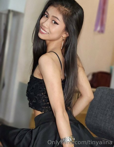 tinyalinaa beautiful model image