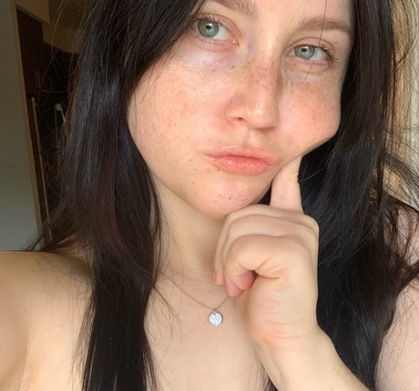 lewdkumi model hot pics