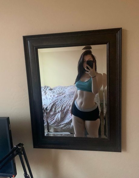 lewdkumi pretty star pic