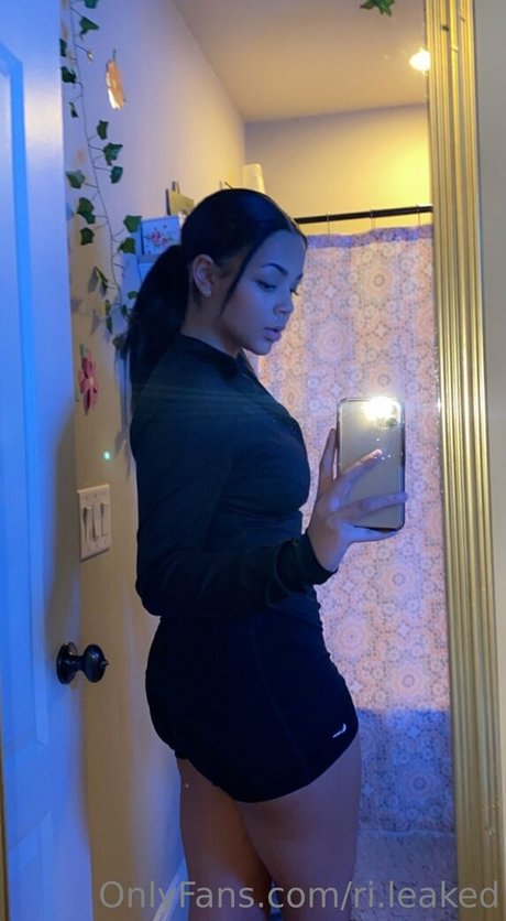 ri leaked adult actress img