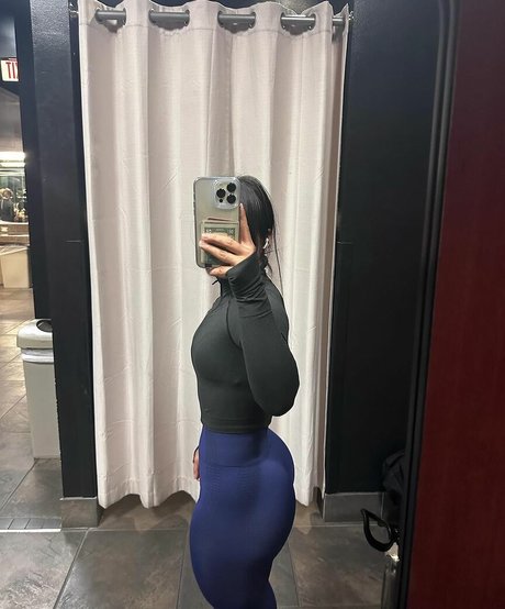 curvy kitty onlyfans naked pictures