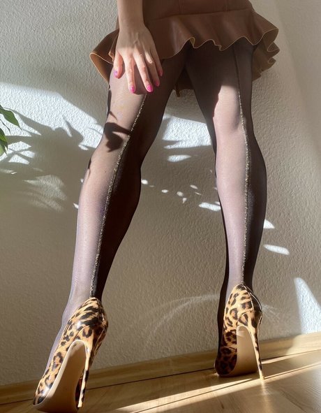 Miss Sunny Mood top star pics