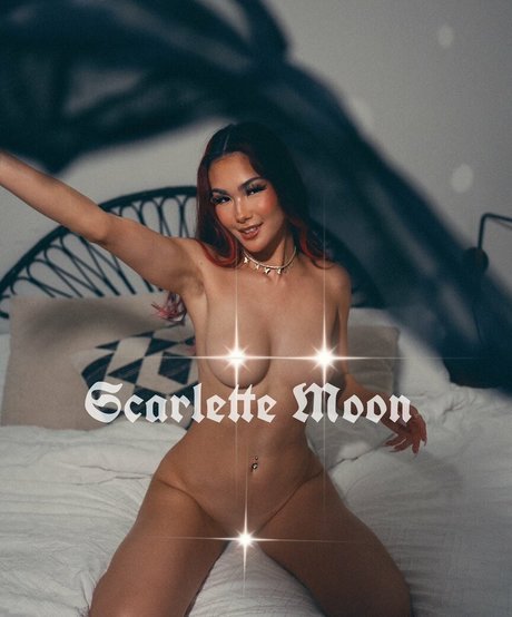 Scarlettemoon hot star pics