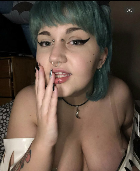 theamichan naked pornstar pictures