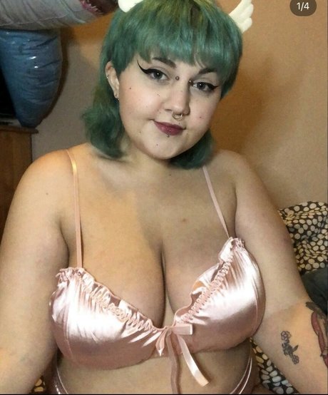 theamichan pornstar naked images