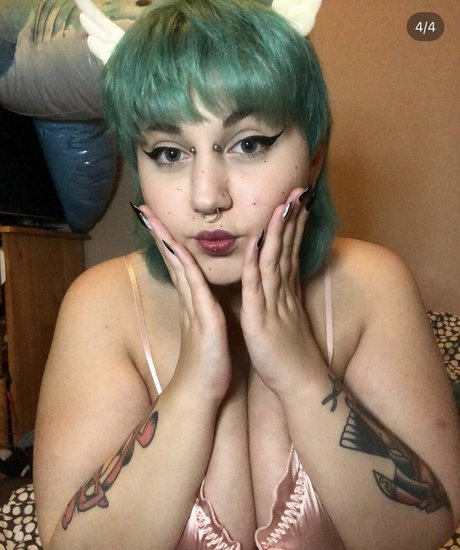 theamichan xxx actress galleries