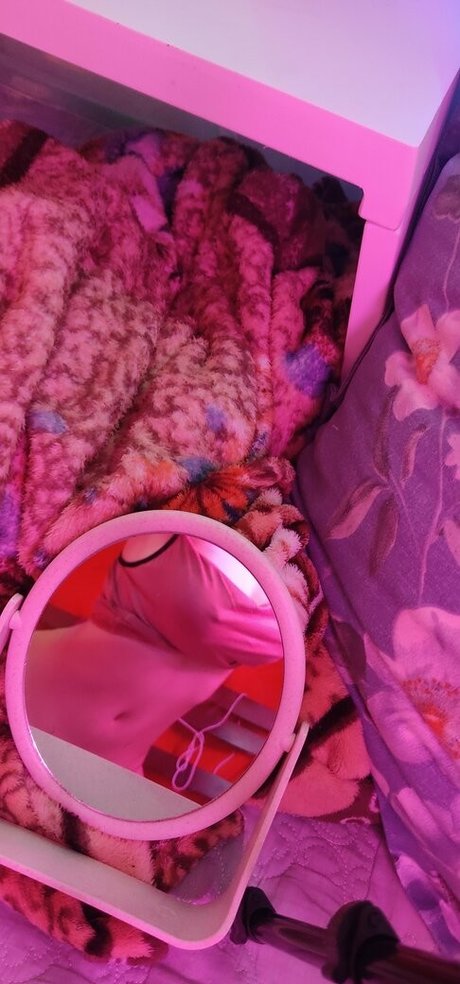 ayakamoe2910 free star pics