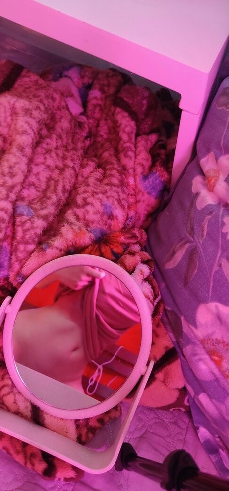 ayakamoe2910 pornographic actress image