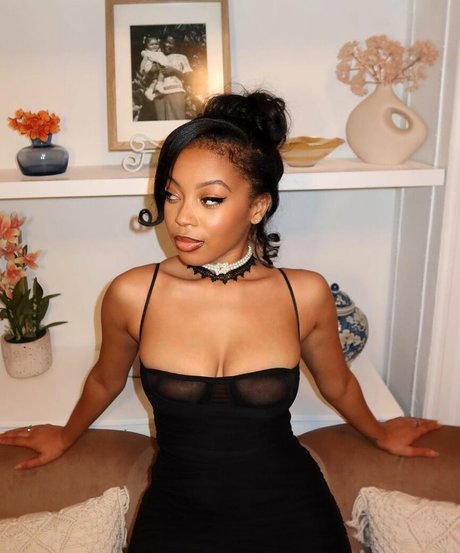 Cleopatra Lee adult star pictures