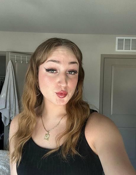 shemale cum in mouth onlyfans hot sexy images