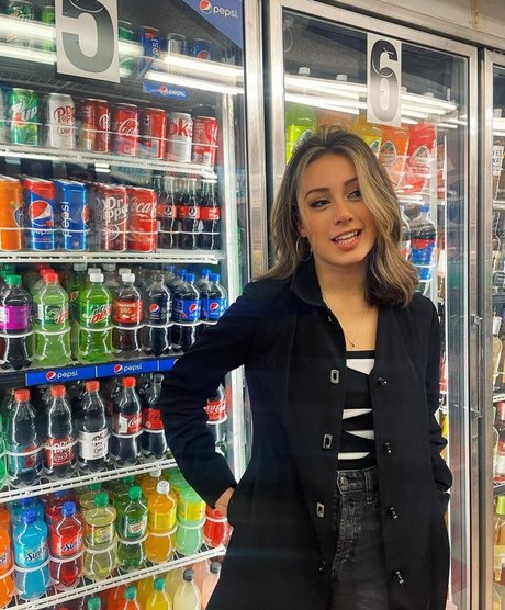 Serena Mello star erotic galleries