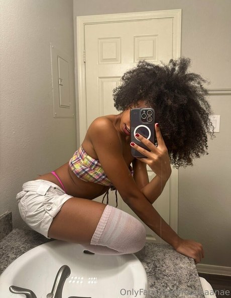 mochaanae exclusive star galleries