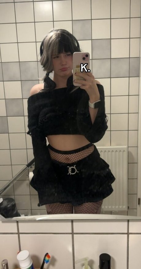 Pinkballzs star top pictures