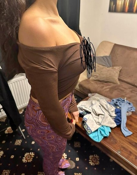 Vanessa Zachariadi model sexy pic