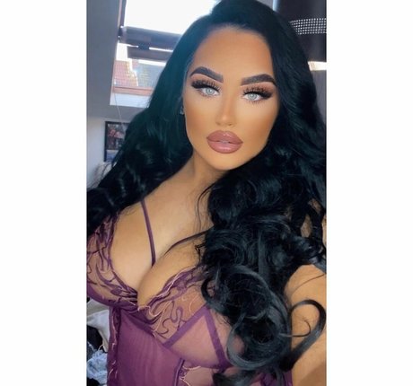 milf handjob onlyfans pretty pic