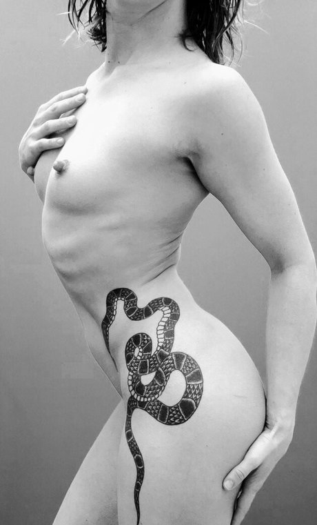 big dick shemale onlyfans beautiful photos