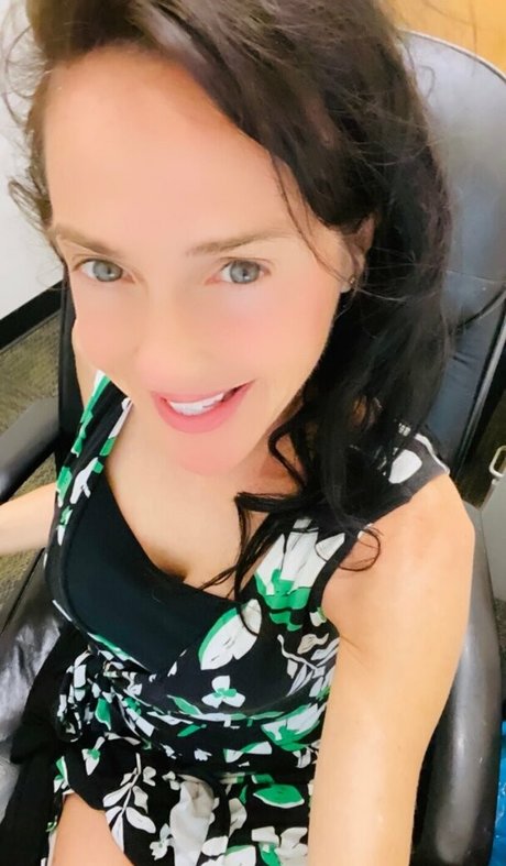 lilrosiedoll pornstar pictures