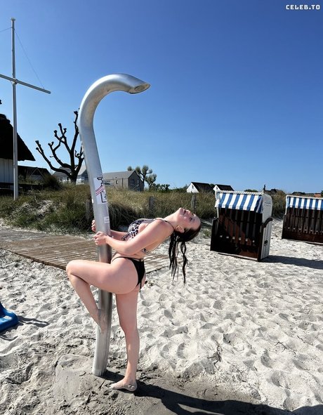 kajamood top model image