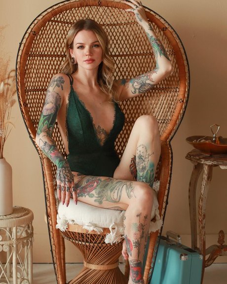 trans girl onlyfans sexy naked photo