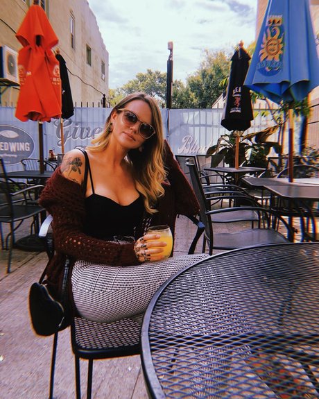 tiny onlyfans hot sex pic