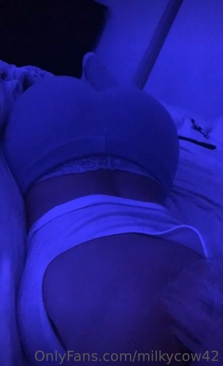 Abby Kruger hot model img