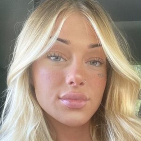 Ryrenee naked pornstar photos