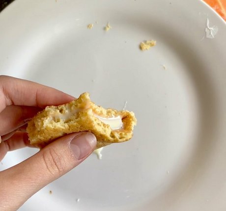 come lay with adile pornographic actress pic