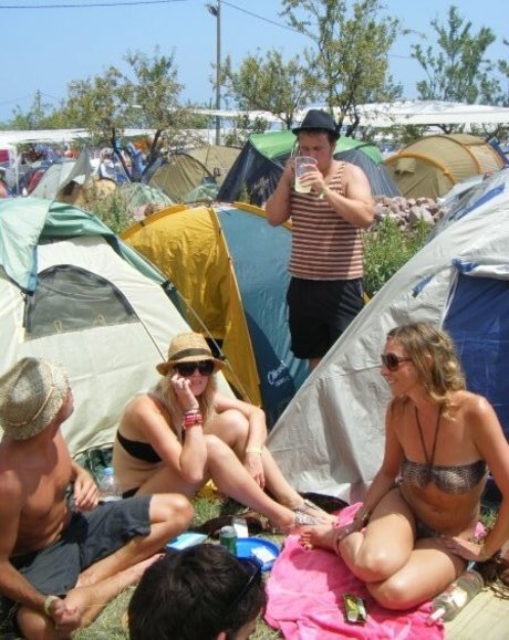 Anya Holberton star perfect pics