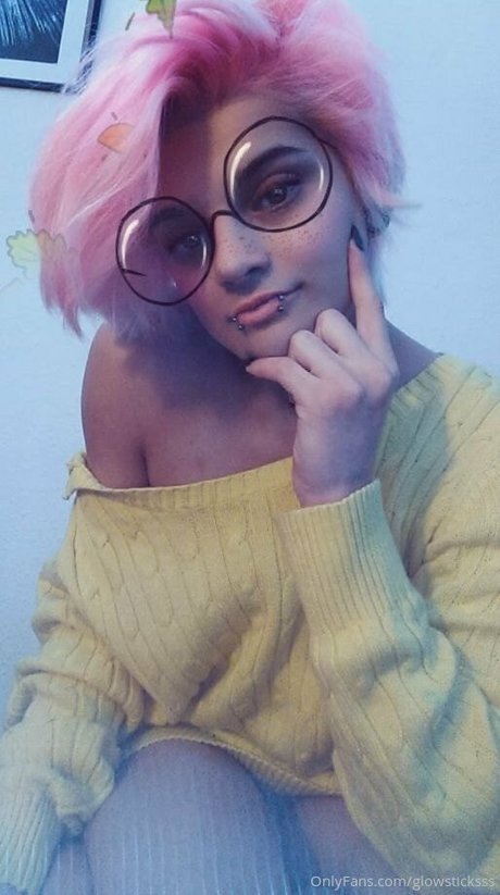 glowsticksss pornstar pretty images