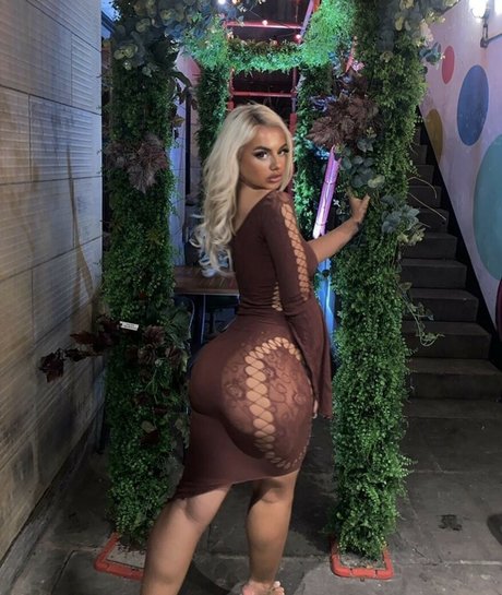 black lingerie onlyfans top photo