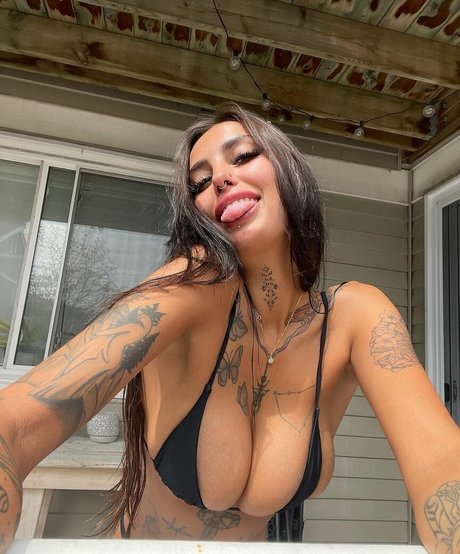 sugarttitts model nice picture