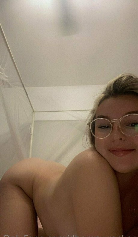 dhomewrecker pretty star photo