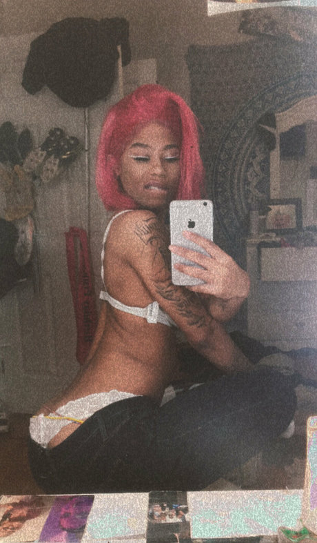 mickeymooh exclusive model images