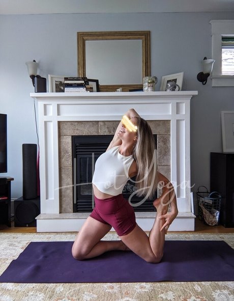 hot yoga nude pornstar pictures